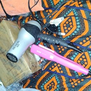 Nwot pink crimper & hair dryer